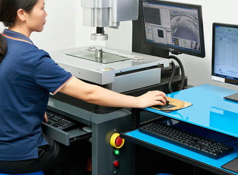 Inspección con proyector 2.5D 